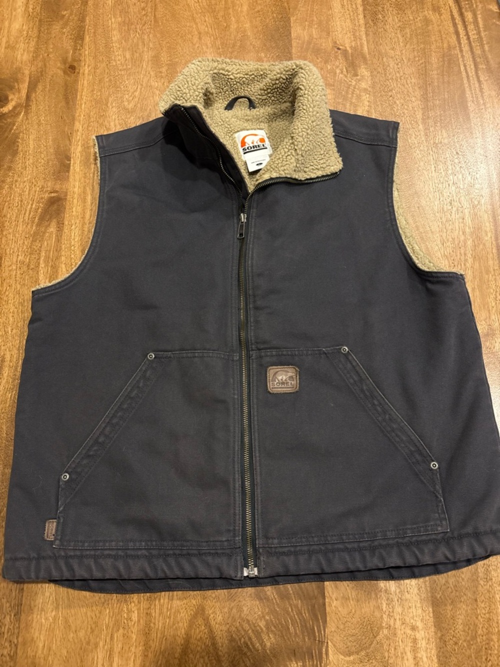 Sorel Men's Sherpa-Lined Vest in Black and Tan
